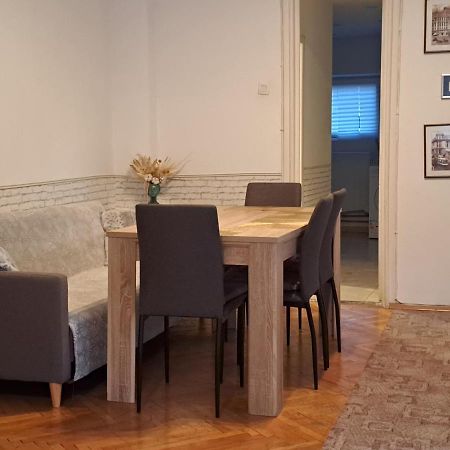 Downtown Apartment Piata Romana Bukarest Kültér fotó