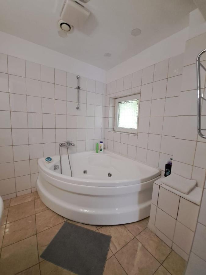 Downtown Apartment Piata Romana Bukarest Kültér fotó