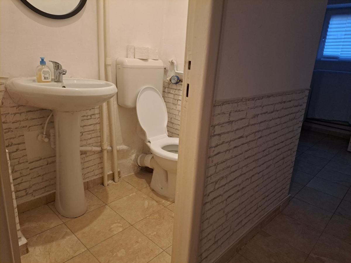 Downtown Apartment Piata Romana Bukarest Kültér fotó